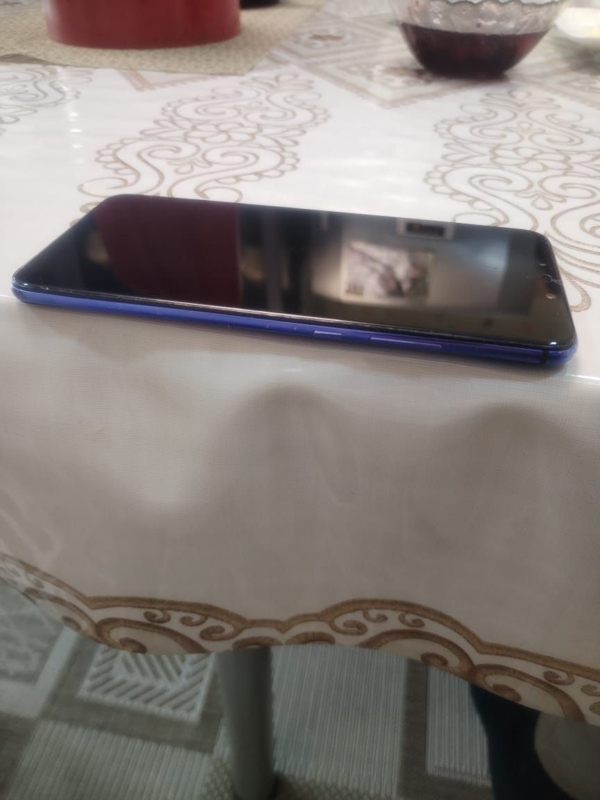 Продам HUAWEI nova 3