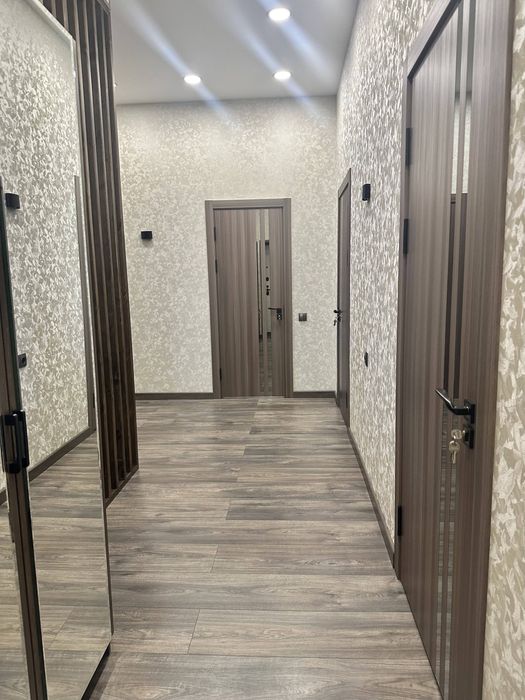 Сдается в аренду 3-х комнатная квартира. Ул Бабура 16, сталинка