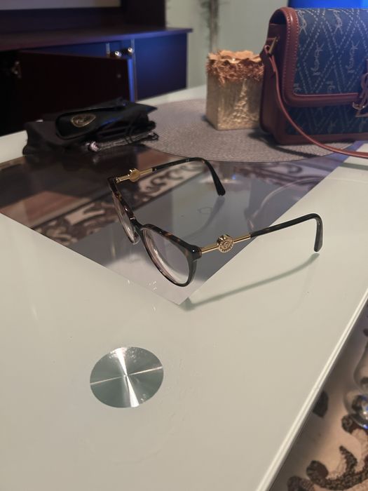 Esarfe rame ochelari genti