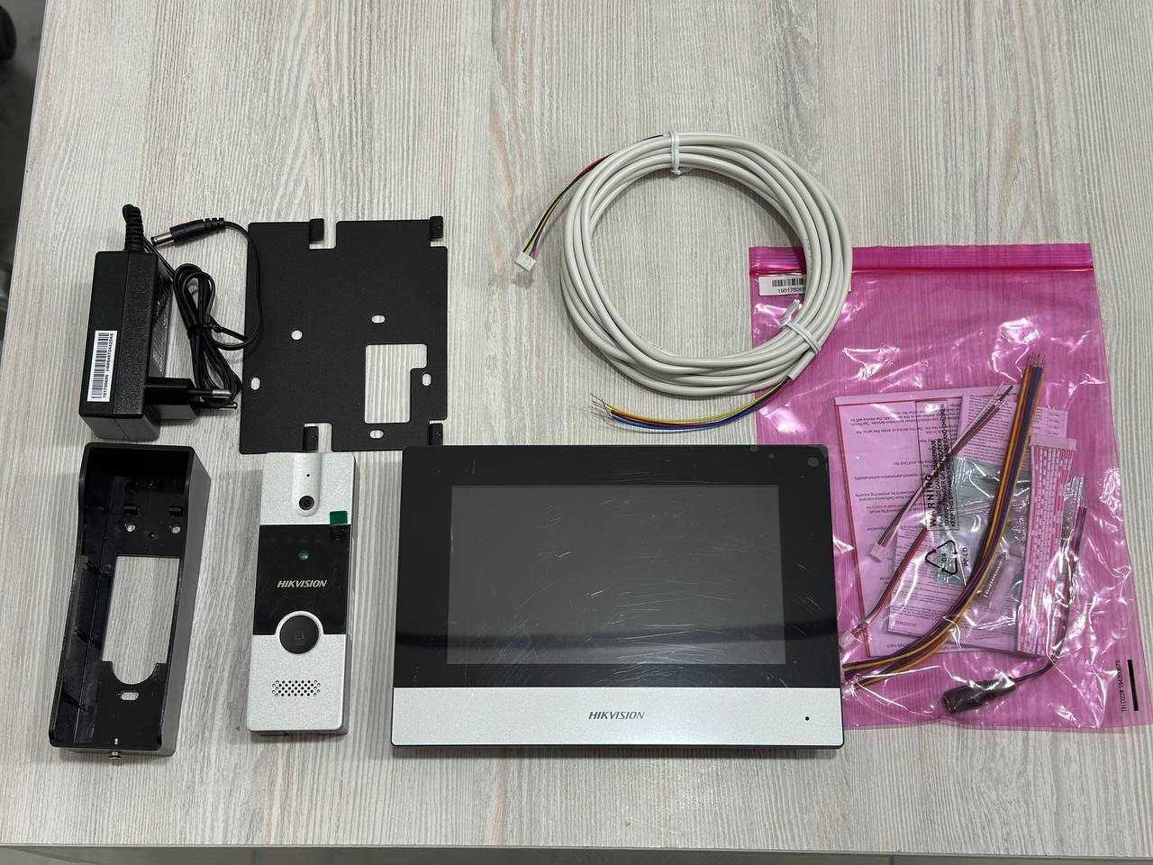 Домофон HikVision DS KIS302-P