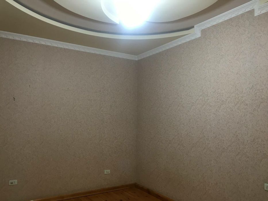 Помещение под Офис с возможностью  проживания на Яккасарае 200 м2