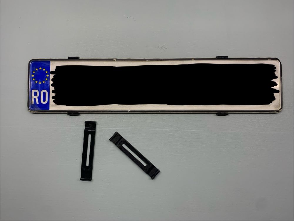Suporti Plastic Numar Inmatriculare (2 sau 4)