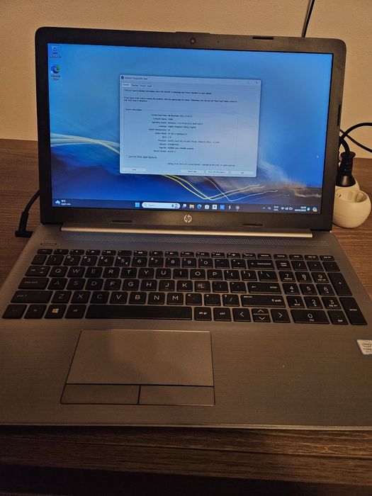 Laptop HP 250 G7, i3-8130u 2.2 GHz, 8GB RAM, 256 SSD, licenta Windows