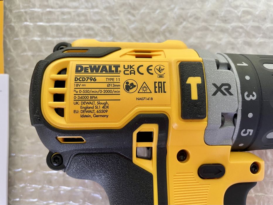 DeWALT Filetanta DCD 796 XR. / Model CEHIA,  Original Nou !