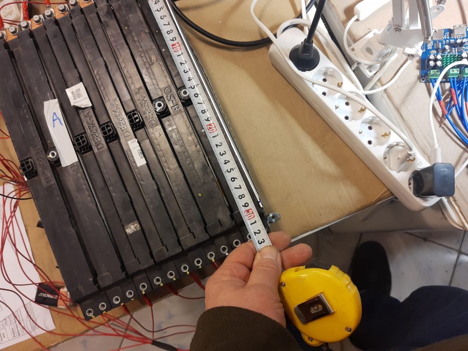 Acumulatori li-ion 12v 180A