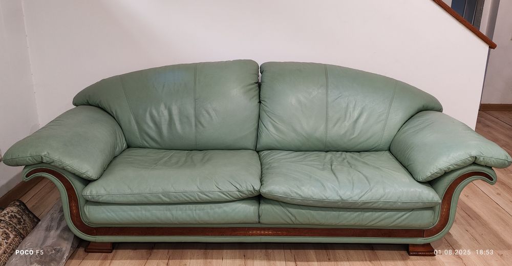 Набор мягкой мебели кожа