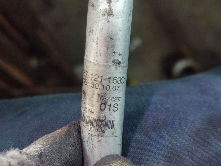 Conducta apa 057121163C 4.2 tdi CDSB Audi Q7 4L [facelift] [2008 - 20