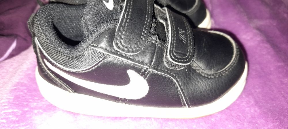 Adidasi 22 piele nike