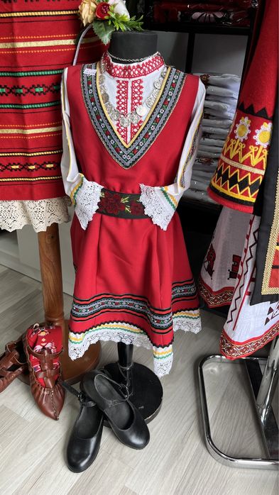 Детска носия за момиче -регион Тракия