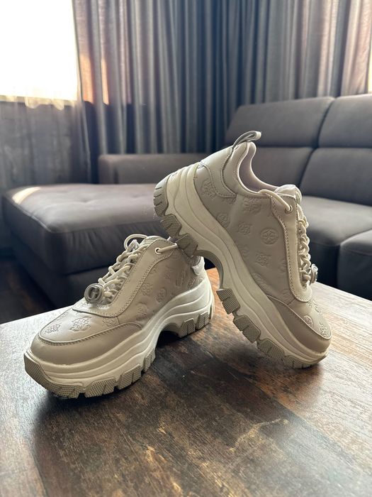 Дамски сникърси Guess