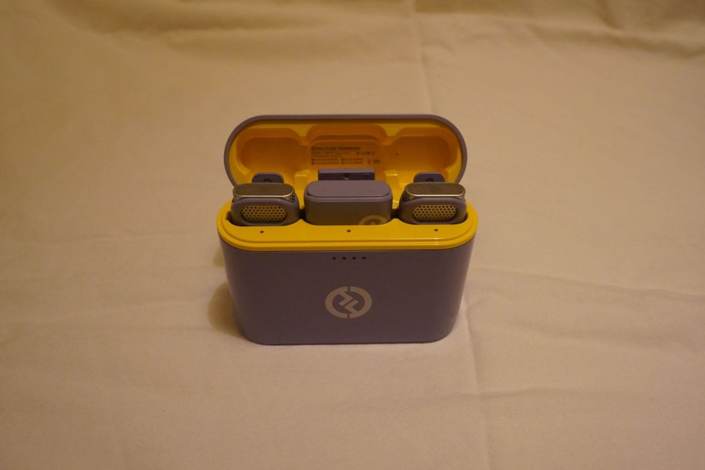 Двойка Wireless микрофони тип брошка Hollyland Lark M1