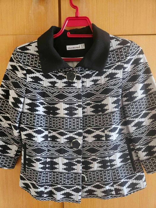 Дамско сако с 3/4 ръкав