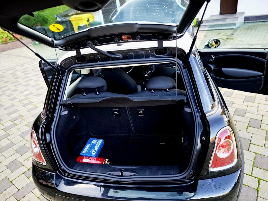 Mini Cooper One!!