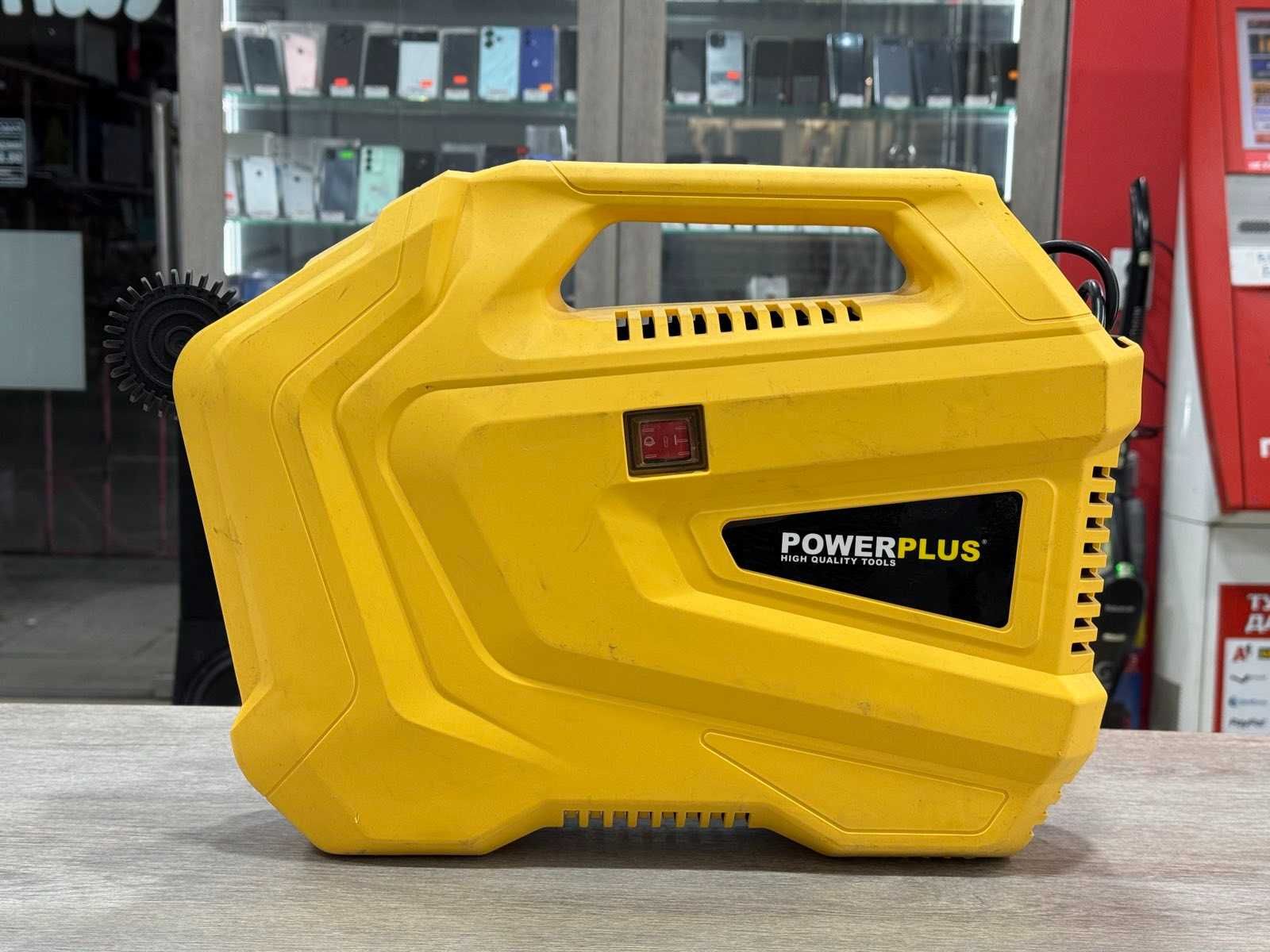 Безмаслен Компресор - POWER PLUS POWX1706 / 1.1 kW