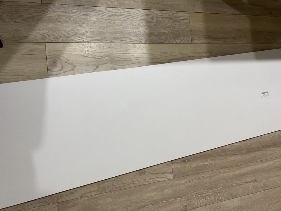 Продам дверь  и стенки для шкафа новые