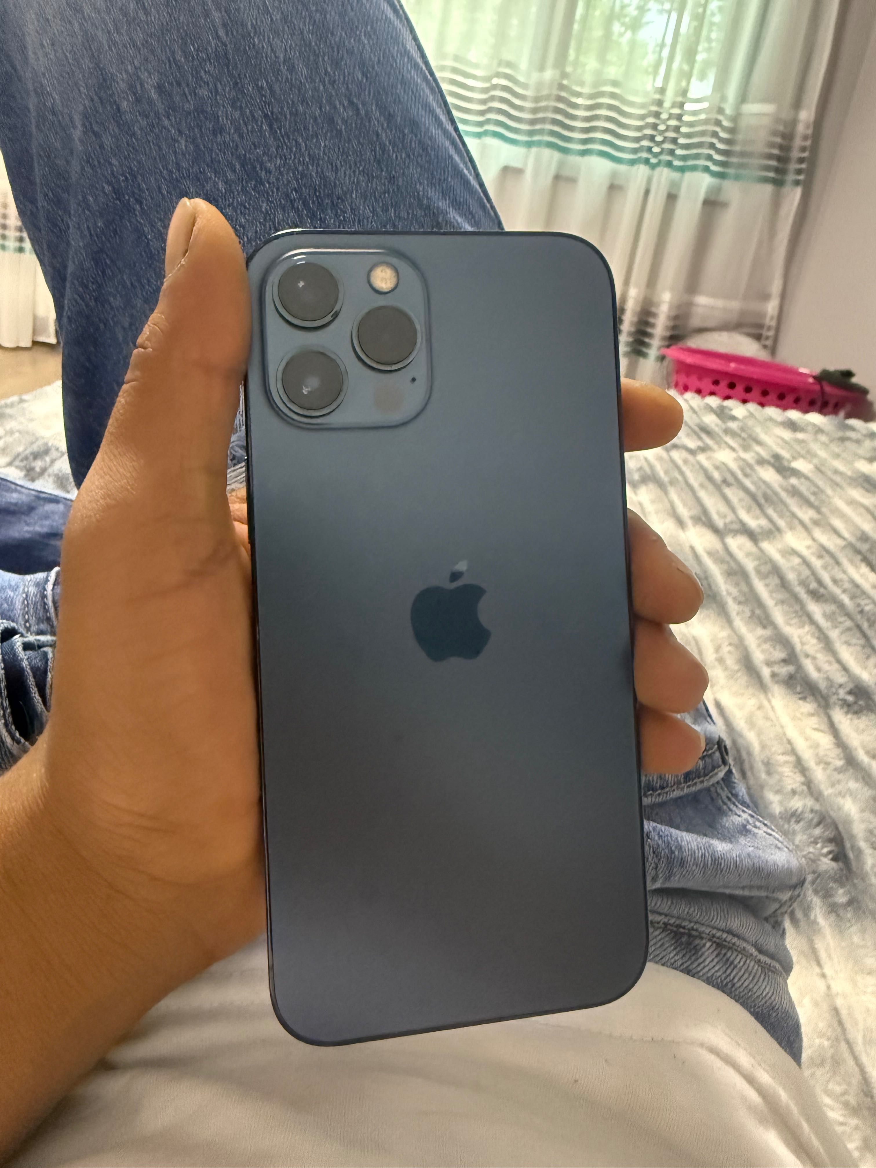 iphone 12pro на части