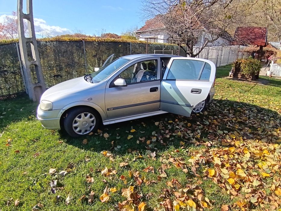 Vand Opel astra g motor 1.6 an fabricatie 2001