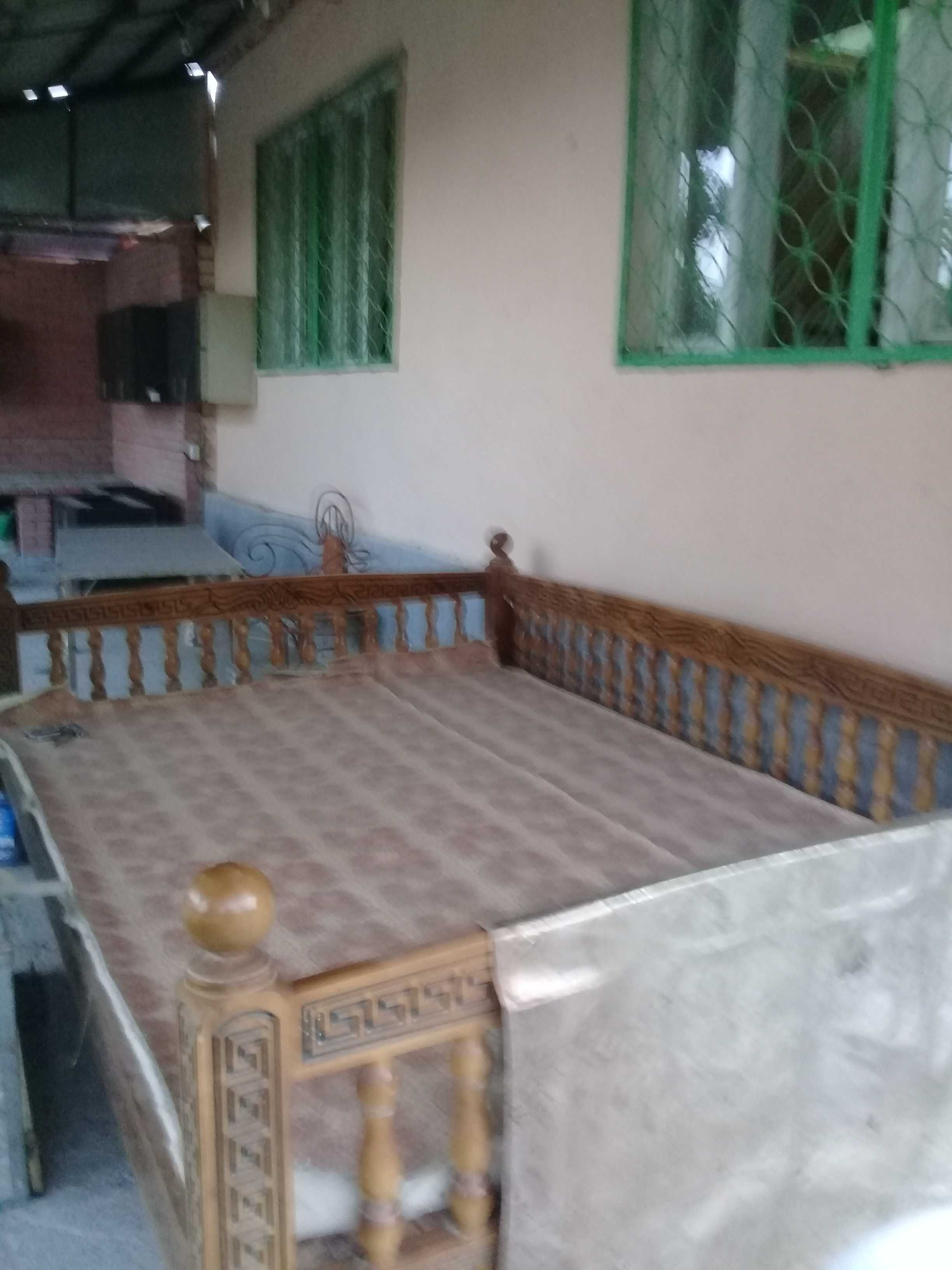Сдаю в аренду дачу в Халкабаде Янгиюльского района топчан летняя кухня