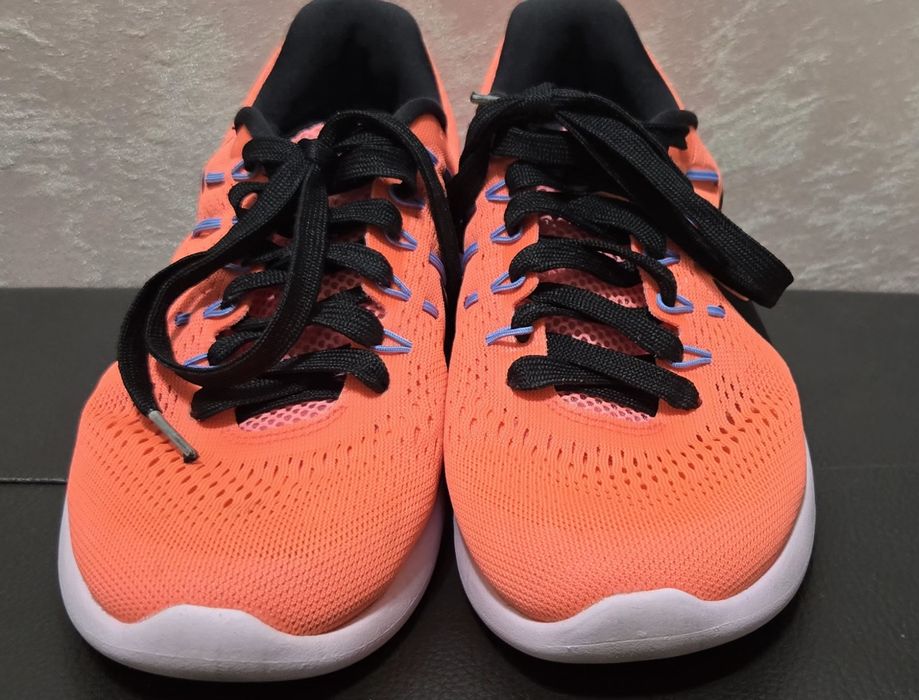 Маратонки Nike 39