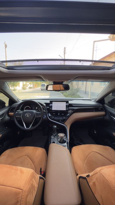 Toyota Camry Grand Full Hybrid panorama Luk