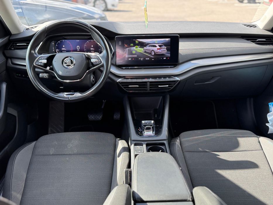 Skoda octavia 2021/150cp/dsg/virtual cockpit/full led