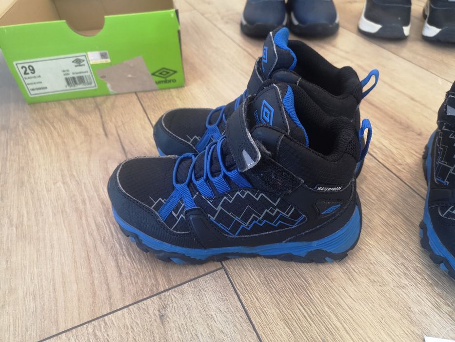 Umbro  Зимни боти 28,29номер