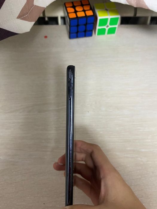 Продаю самсунг а51