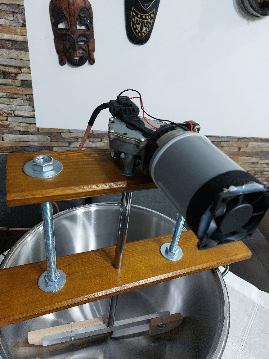 Amestecator automat cu oala de inox pentru gemuri ,zacusca,  ketchup