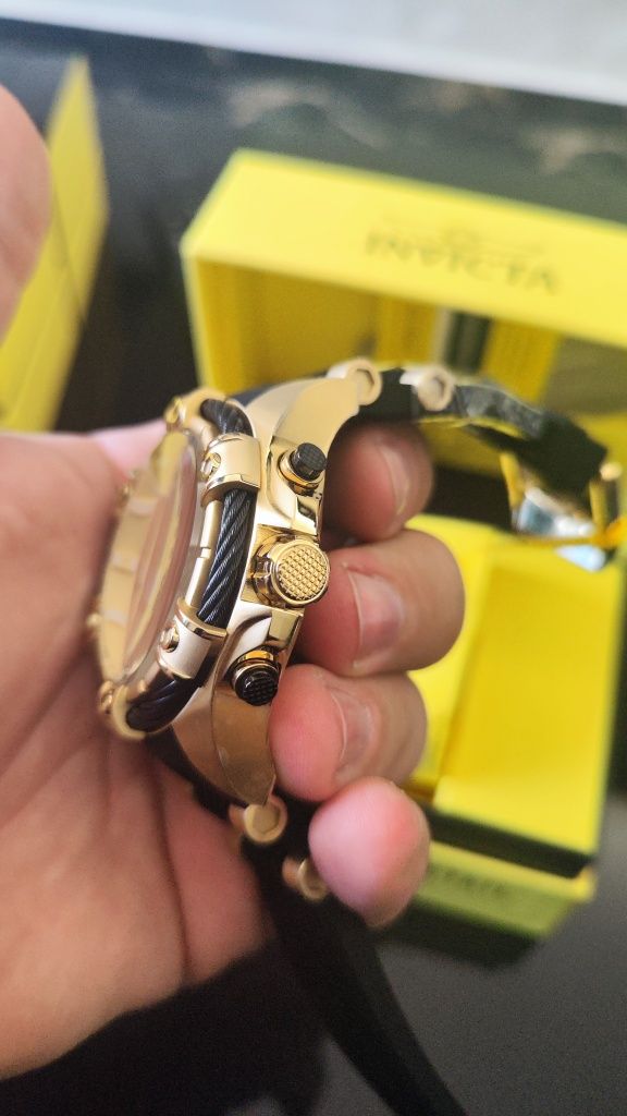 Мъжки часовник Invicta Bolt LIMITED 52mm