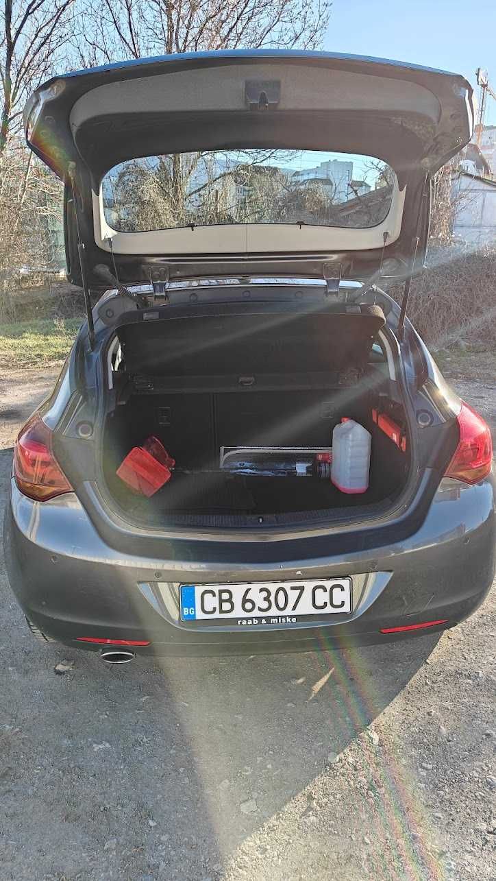 Opel Astra J, 1.4T 140кс, NAVI