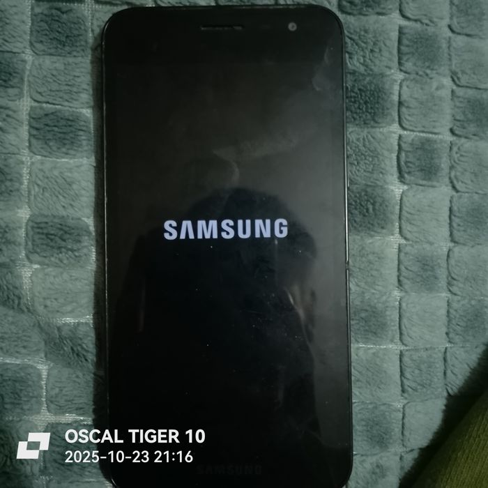 Samsung j5  Продаеться