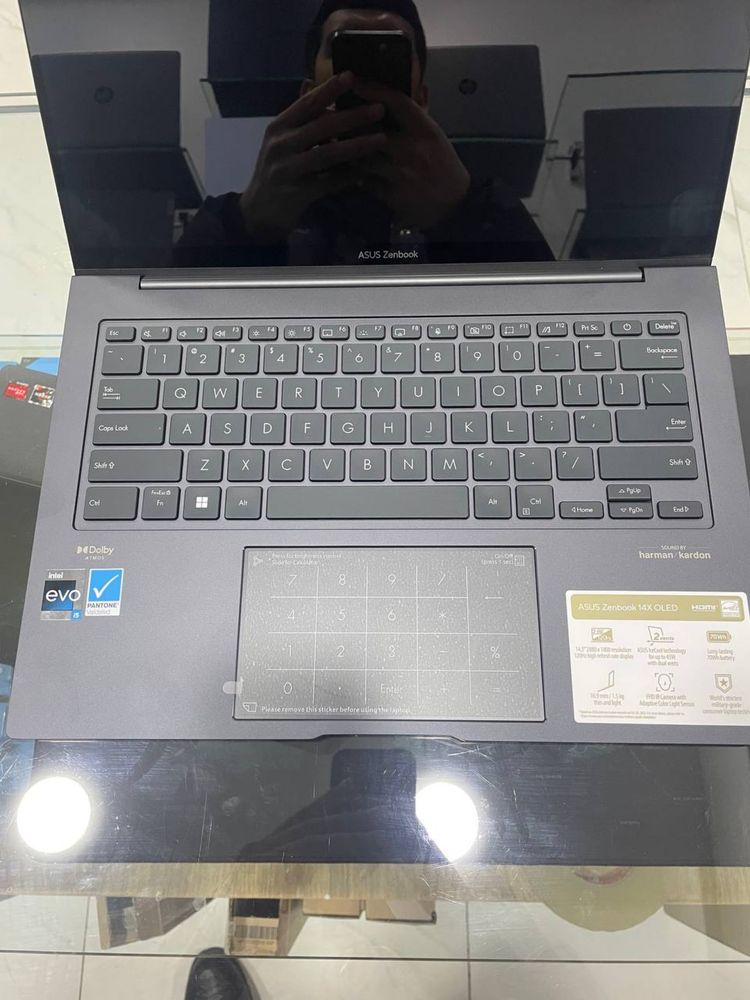 Asus ZenBook Q410