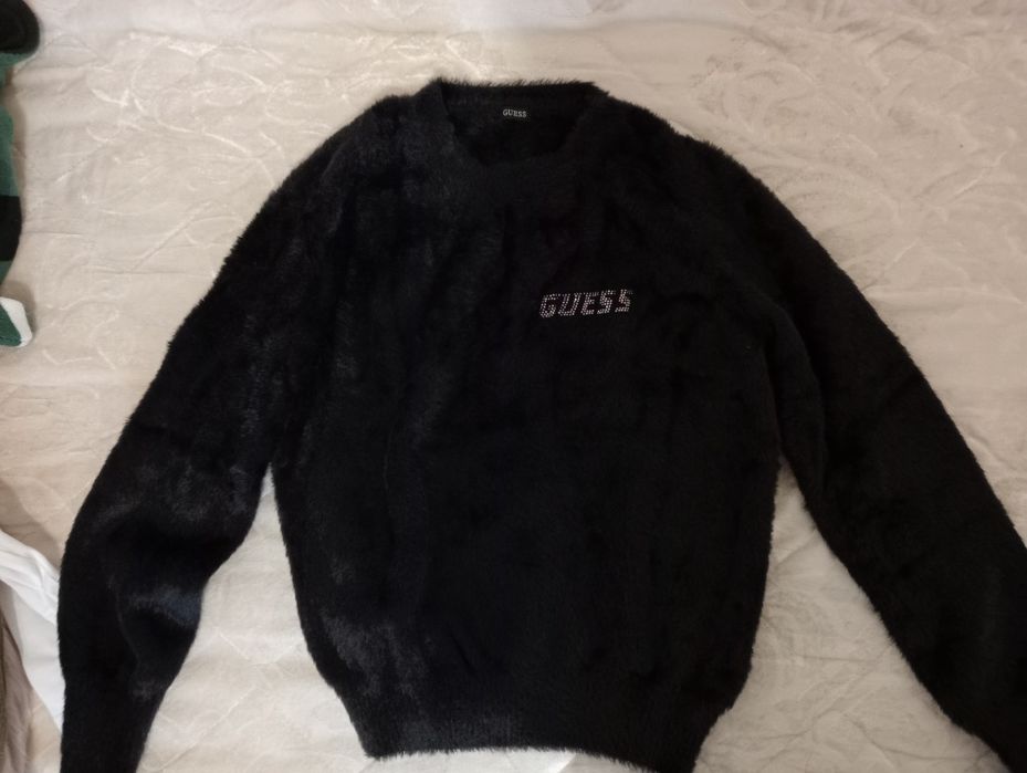 свитер черный GUESS