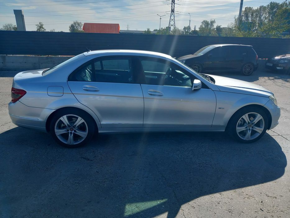 Mercedes Benz C220