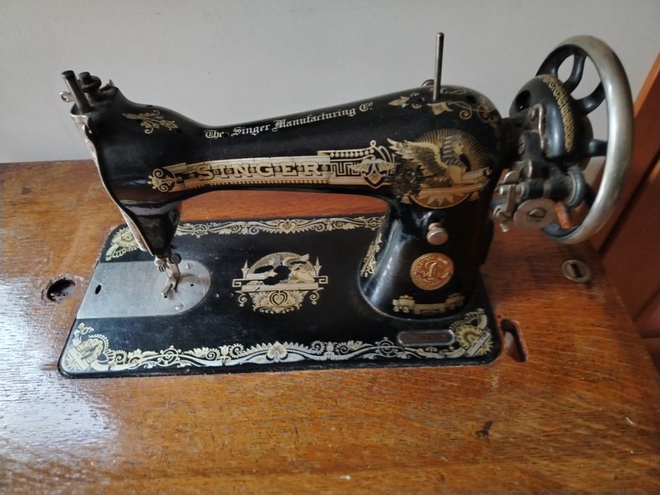 Mașină cusut Singer, an 1930,perfectă stare funcționare.