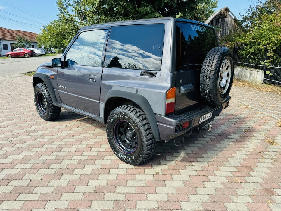 Suzuki Vitara 1.6 16v 4x4 mic/mare impecabil recent adus
