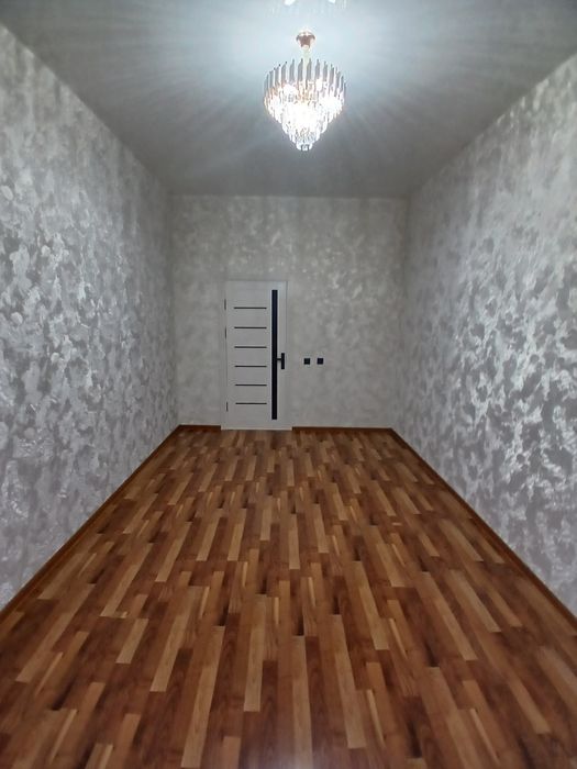 7 микрараёнда 1 хонали 42 квадрат .4 этаж дом 5 этажлик .нархи 29000 д