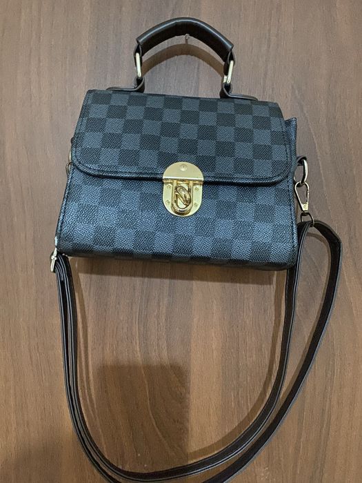 Сумочку  продам  недорого .