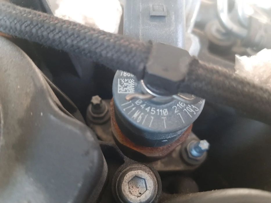 injector 2.0 d 3.0 d bmw serie 3 e90 e46 serie 5 e60 serie 7 e65 e66 e67 x3 e83 x5 e53 0445110216