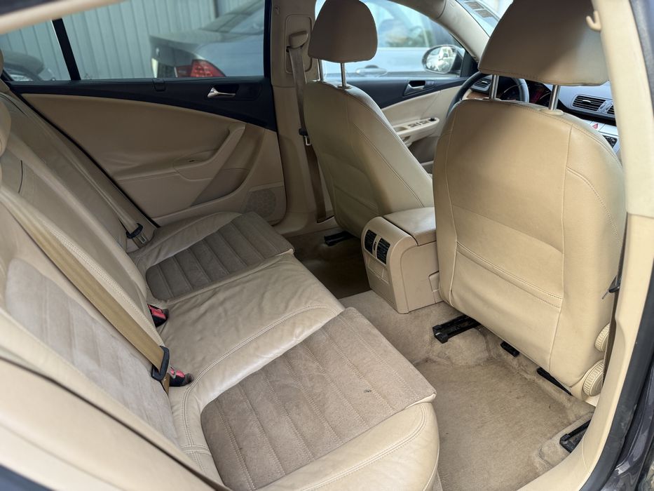 VW Passat 2.0 TDI 170 cp *** MOKKA BROWN *** HIGHLINE *** ADUS AZI