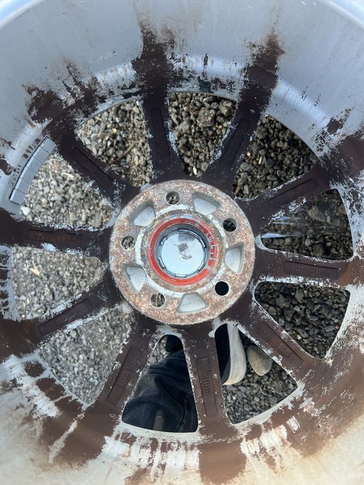 Jante aliaj vw 5x112 + cauciucuri de iarna 205 55 16