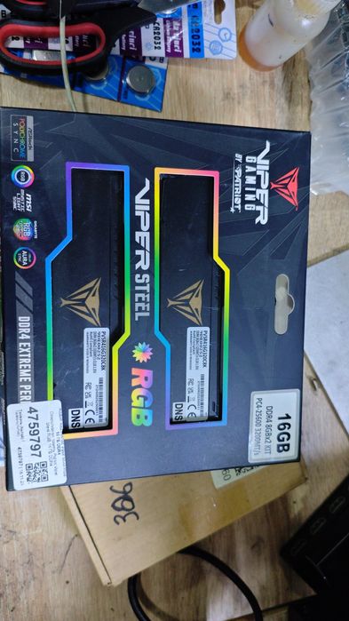 Оперативная память ddr4 16gb RGB новая