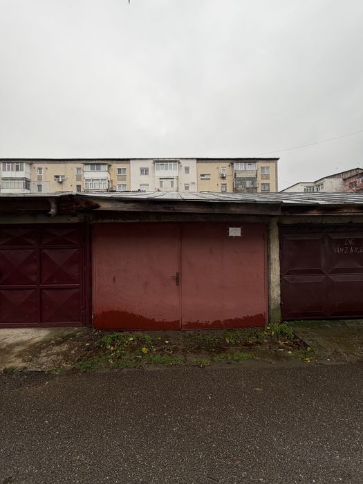 garaj, zona: scoala nr 2