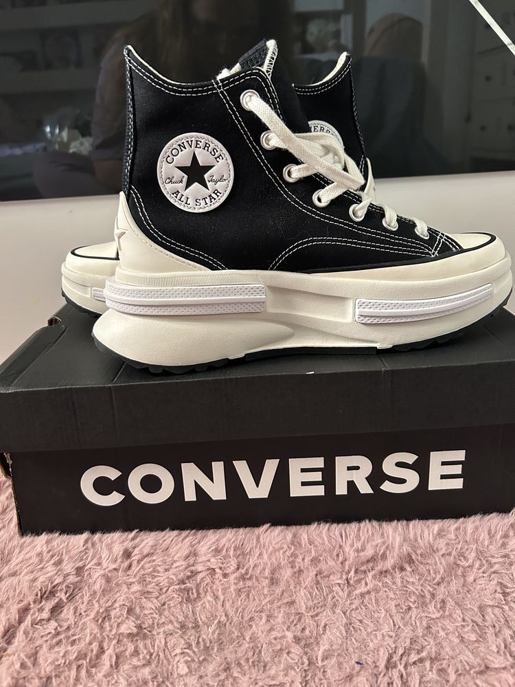 Converse marimea 39