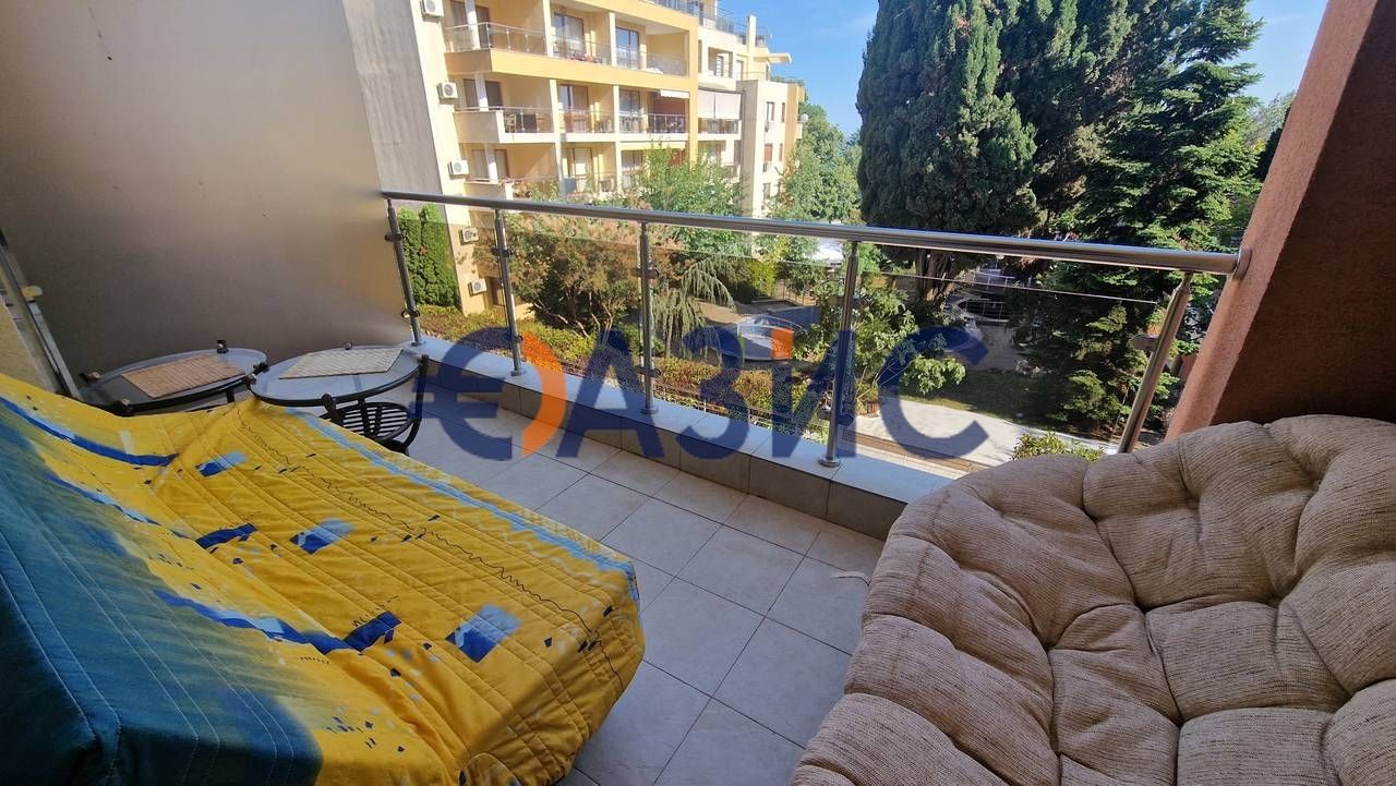 Продава се Едностаен апартамент в Несебър - 57 кв.м за 1202 €/кв.м - Снимка #13