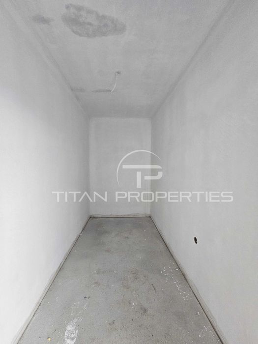 Продава се Тристаен апартамент в Пловдив, Коматево - 221 кв.м за 819 €/кв.м - Снимка #9