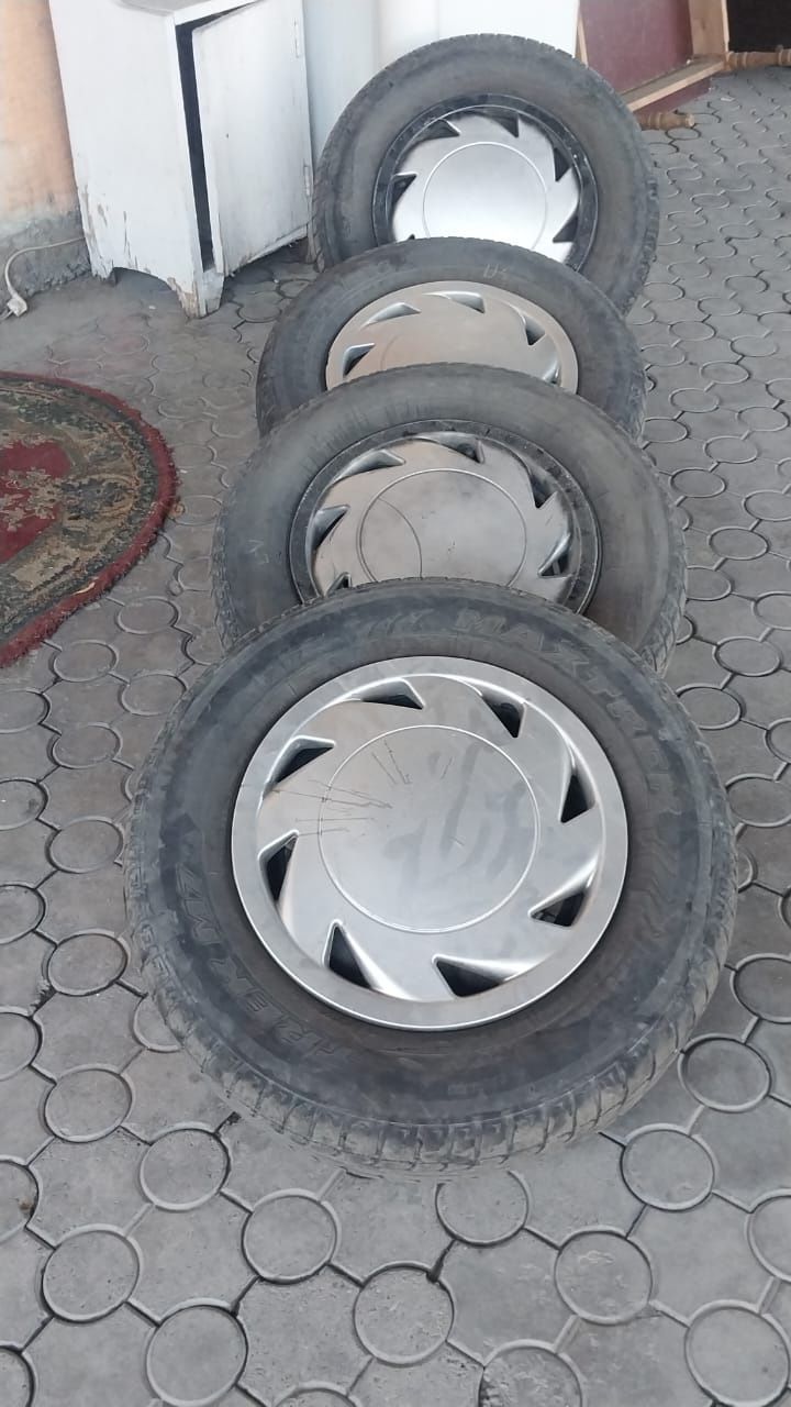 Дисками с шинои хорошем состояние