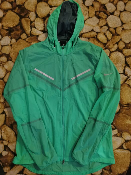 Foita Nike Running LHoka Mammut Salewa Salomon La Sportiva