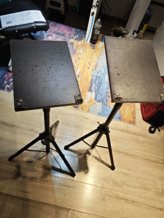 trepied boxe suporti