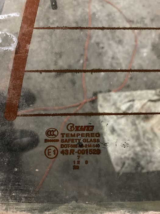 Mazda bt-50 2008 година Задно Стъкло